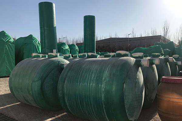 玻璃钢化粪池厂家是根据哪些来进行报价的 玻璃钢化粪池厂家是根据哪些来进行报价的